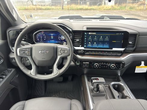 New 2026 Chevrolet Silverado 1500 LT Trail Boss w/ LT Trail Boss Premium Package AWD/4WD image 17