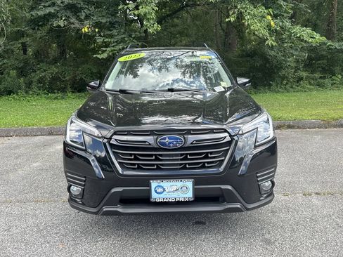 Used 2023 Subaru Forester Limited AWD/4WD image 2