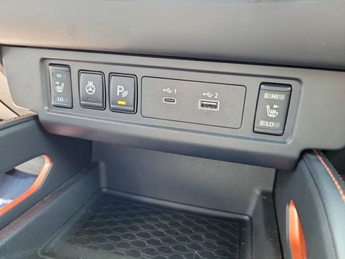 Used 2024 Nissan Frontier Pro-X w/ Pro Convenience Package RWD image 31