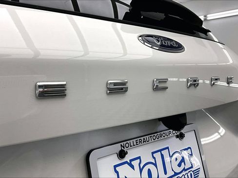 Used 2024 Ford Escape ST-Line w/ Tech Pack #1 AWD/4WD image 8