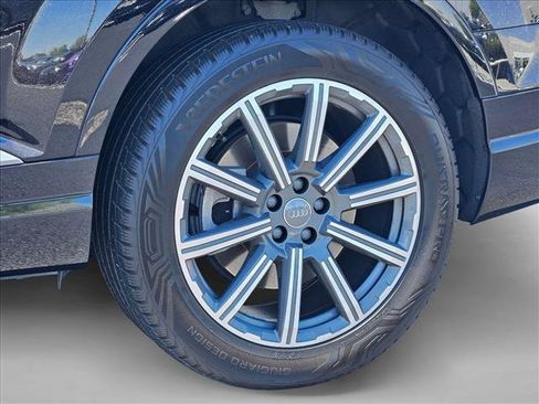 Used 2018 Audi Q7 3.0T Premium Plus AWD/4WD image 29