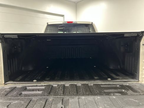 Used 2019 Ford F150 Lariat image 31