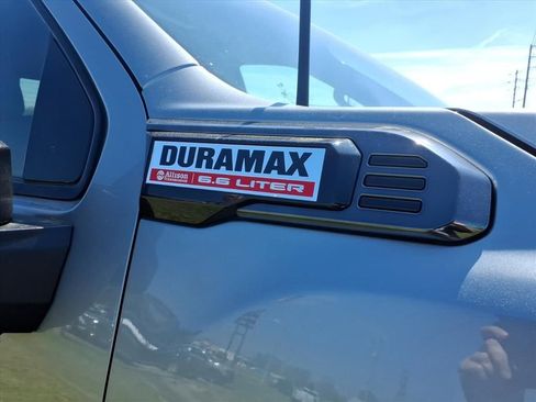 Used 2024 GMC Sierra 3500 AT4 w/ AT4 Premium Plus Package image 10