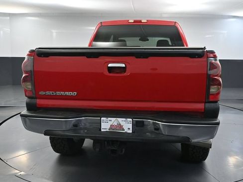 Used 2006 Chevrolet Silverado 1500 LT w/ Light Duty Power Package AWD/4WD image 6
