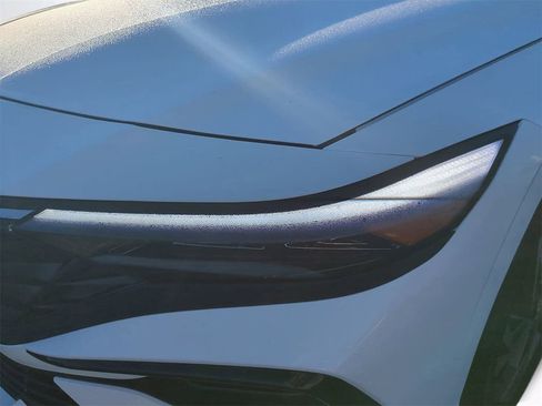 New 2026 Hyundai Elantra Limited image 10