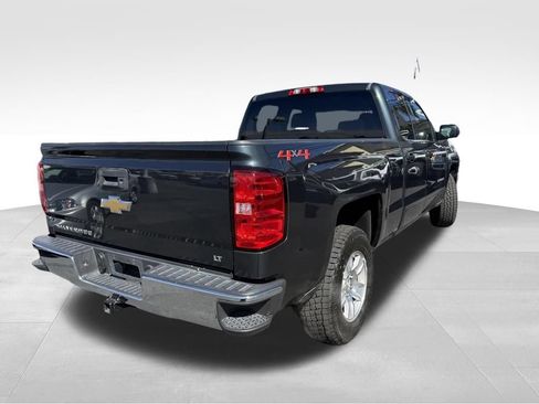 Used 2018 Chevrolet Silverado 1500 LT w/ Trailering Package AWD/4WD image 3