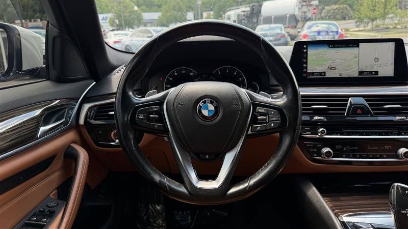 Used 2018 BMW 530i xDrive AWD/4WD image 31