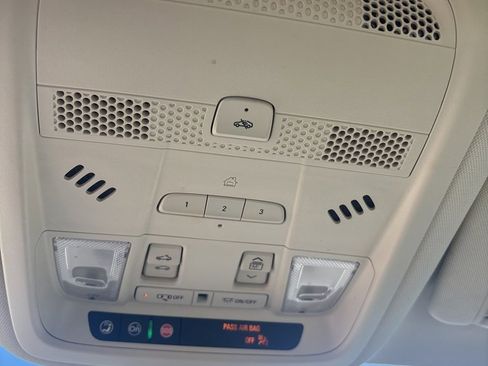 Certified 2024 Cadillac XT6 Premium Luxury w/ LPO, Floor Liner Package image 25