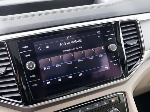 Used 2018 Volkswagen Atlas SEL image 19