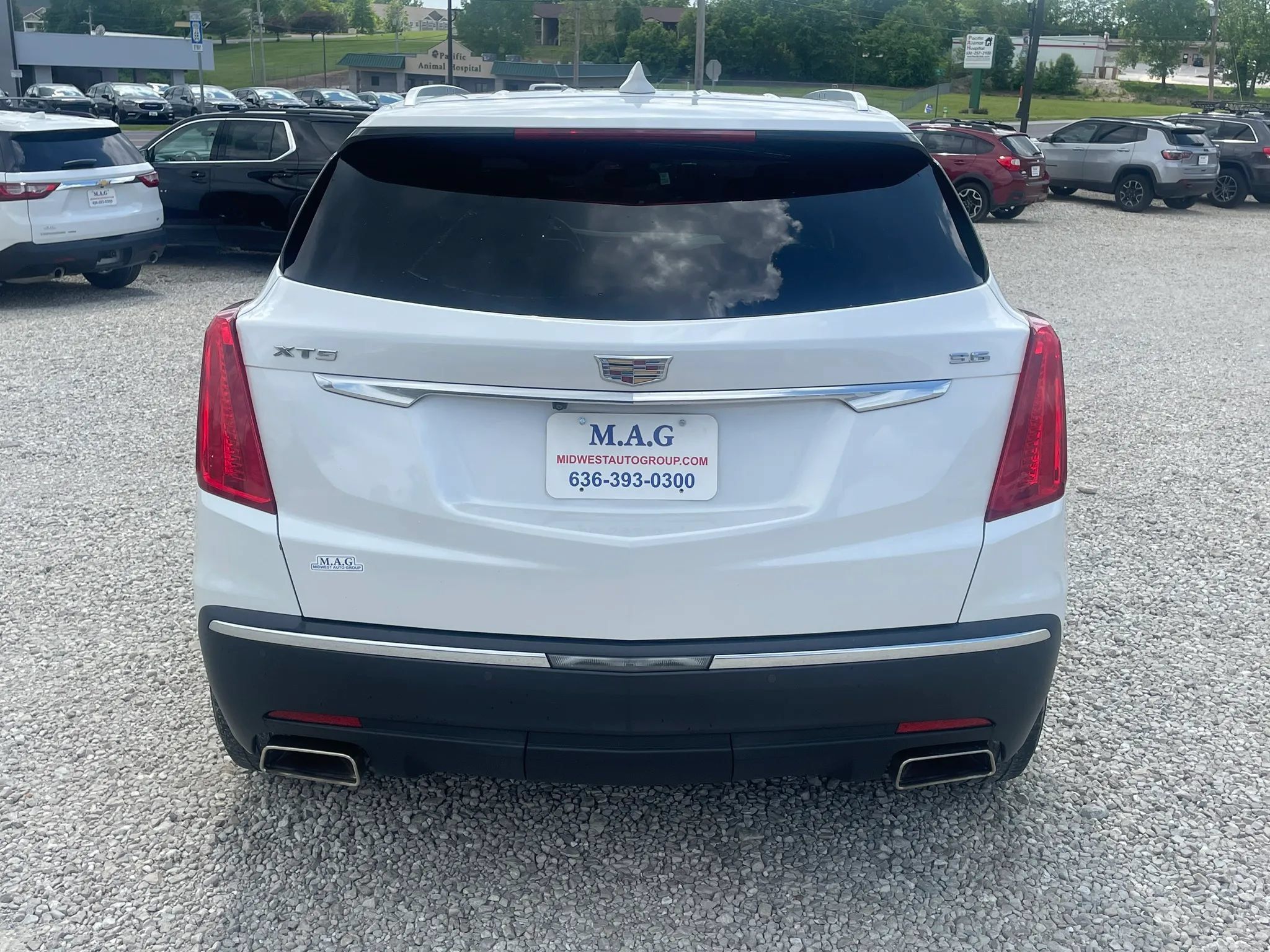 Used 2017 Cadillac XT5 Luxury w/ Driver Awareness Package FWD image 5
