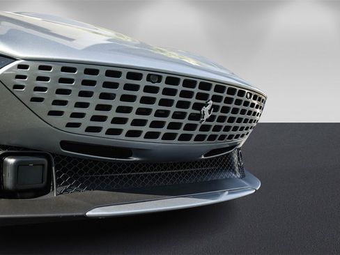 Certified 2021 Ferrari Roma image 10