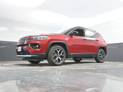 Used 2025 Jeep Compass Limited AWD/4WD image 50