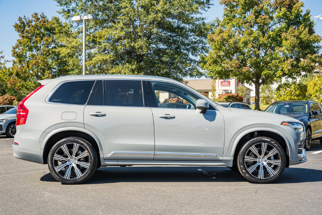 Used 2025 Volvo XC90 B6 Plus w/ Protection Package Premier AWD/4WD image 4