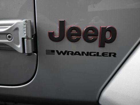 Used 2023 Jeep Wrangler Unlimited Rubicon w/ Steel Bumper Group AWD/4WD image 44