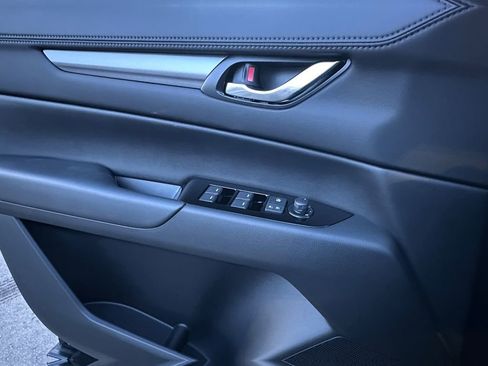 New 2025 MAZDA CX-5 AWD 2.5 S w/ Preferred Package image 11