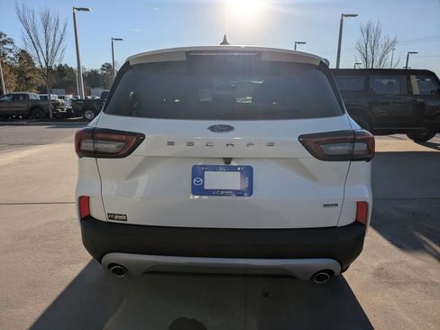 New 2026 Ford Escape SE w/ PHEV Premium Package image 5
