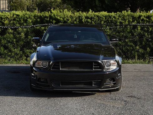 Used 2014 Ford Mustang GT RWD image 3