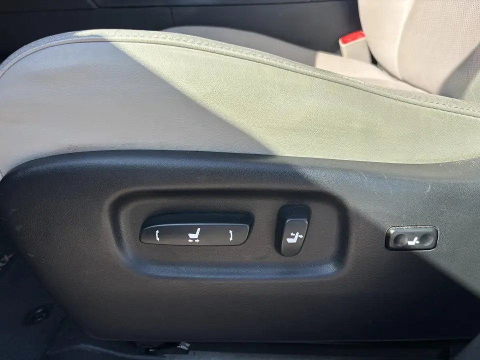 Used 2013 Lexus RX 350 FWD w/ Navigation Pkg image 12