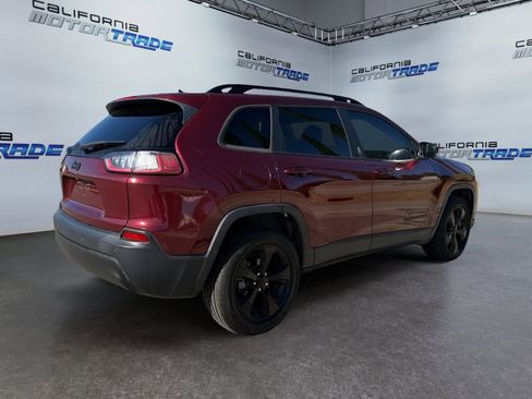 Used 2020 Jeep Cherokee Latitude Plus FWD image 4