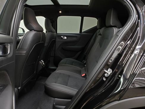 New 2026 Volvo XC40 B5 Ultra w/ Protection Package Premier image 8