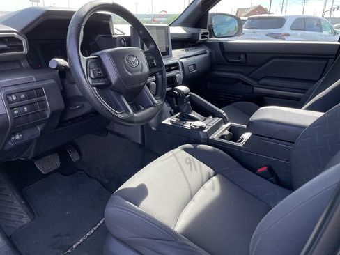 Used 2024 Toyota Tacoma SR5 AWD/4WD image 9