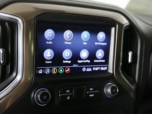 Used 2020 Chevrolet Silverado 1500 High Country w/ Technology Package image 17