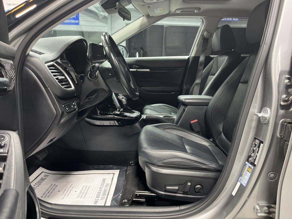 Used 2023 Kia Seltos EX AWD/4WD image 14