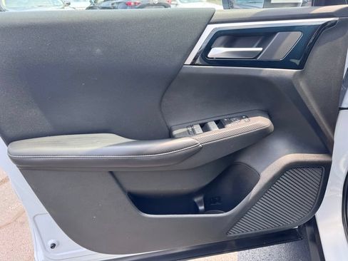 Used 2022 Mitsubishi Outlander ES FWD image 20