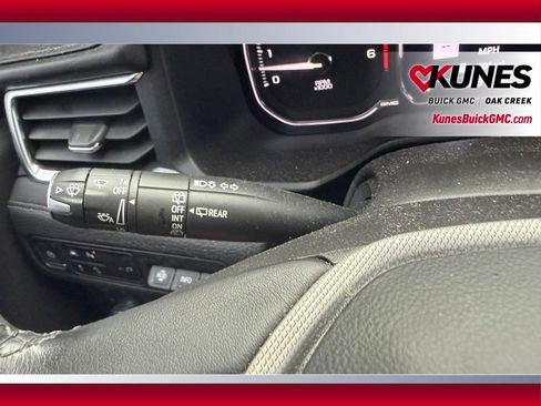 Used 2021 GMC Yukon Denali w/ LPO, Illumination Package AWD/4WD image 17