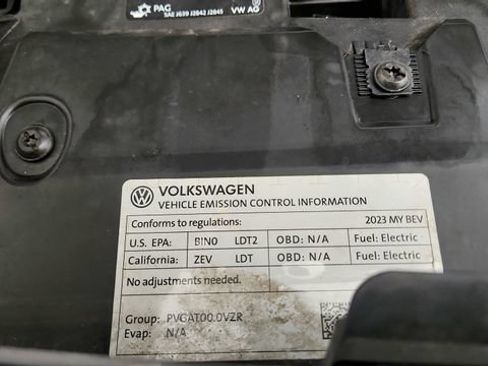 Used 2023 Volkswagen ID.4 S RWD image 72