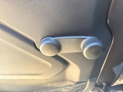 Used 2018 Jeep Wrangler Unlimited Sport image 15