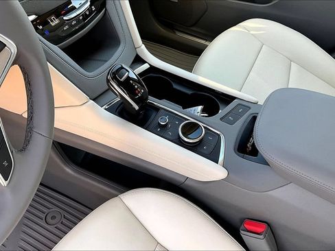 New 2026 Cadillac XT5 Premium Luxury w/ Driver Assist Package AWD/4WD image 8