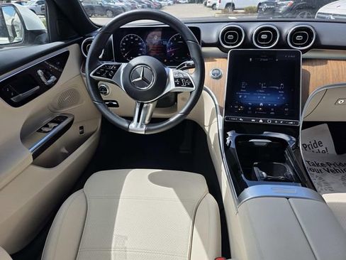 Used 2024 Mercedes-Benz C 300 Sedan image 9