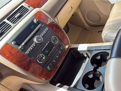 Used 2013 Chevrolet Avalanche LT w/ All-Star Edition RWD image 20