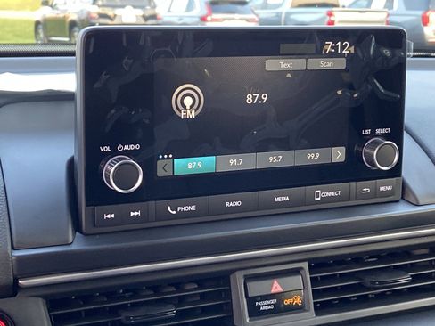 New 2025 Honda Pilot Sport image 35