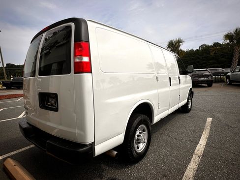 Used 2019 Chevrolet Express 2500 image 35