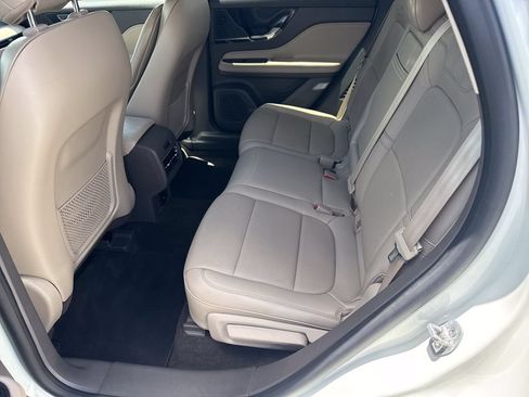 Used 2022 Lincoln Corsair AWD w/ Premium Package image 20