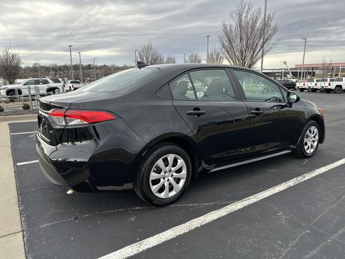 Used 2024 Toyota Corolla LE image 10