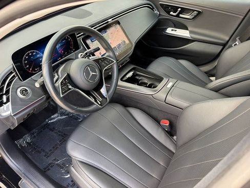 Used 2025 Mercedes-Benz E 350 Sedan image 4
