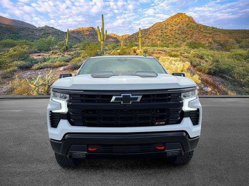Used 2023 Chevrolet Silverado 1500 LT Trail Boss w/ LT Trail Boss Premium Package AWD/4WD image 9