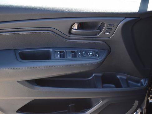 Used 2025 Honda Odyssey EX-L image 24
