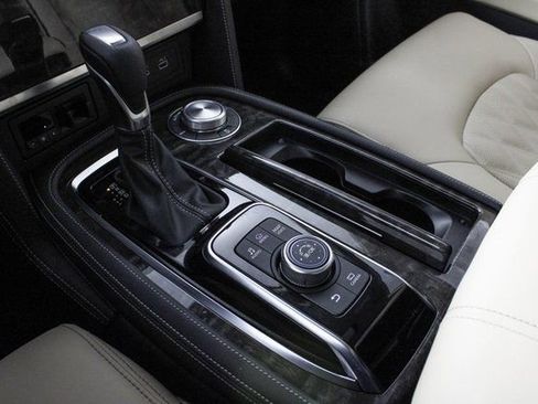 New 2024 Nissan Armada Platinum w/ Captain's Chairs Package image 22