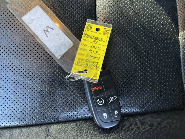 Used 2021 Jeep Grand Cherokee Summit AWD/4WD image 35