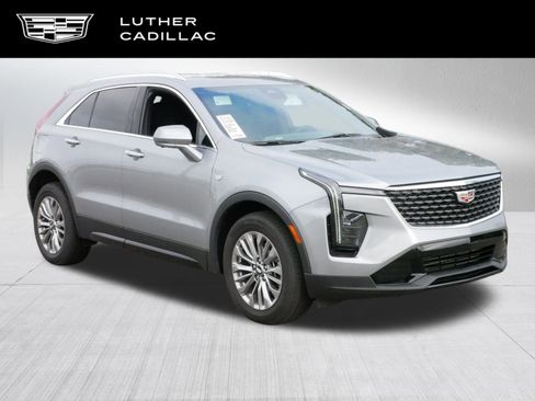 Certified 2025 Cadillac XT4 Premium Luxury image 1