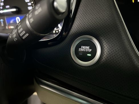 Used 2018 Cadillac XT5 Premium Luxury image 69