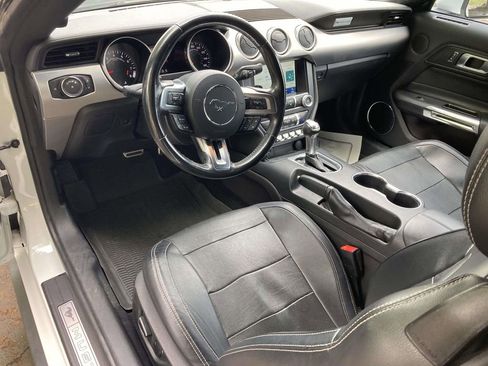 Used 2019 Ford Mustang GT Premium RWD image 10