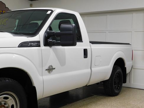 Used 2015 Ford F250 XL image 25