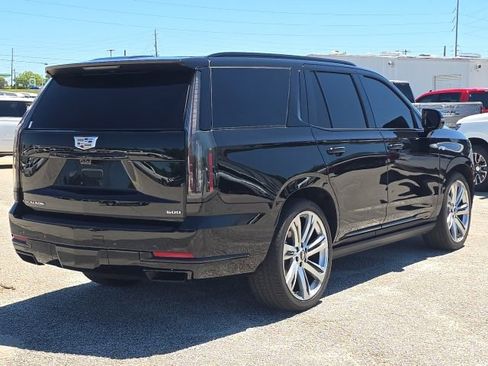 Used 2025 Cadillac Escalade Sport Platinum w/ LPO, Floor Liner Package AWD/4WD image 4