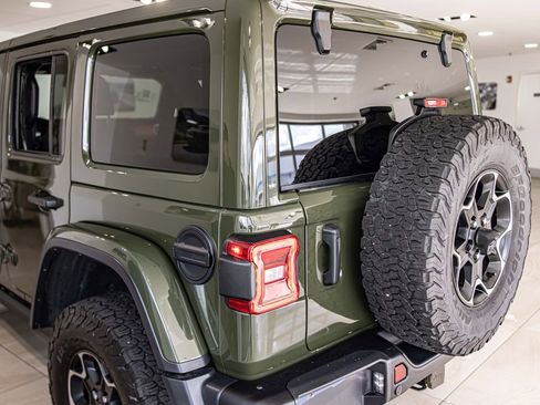 Used 2023 Jeep Wrangler Unlimited Rubicon w/ Dual Top Group image 14