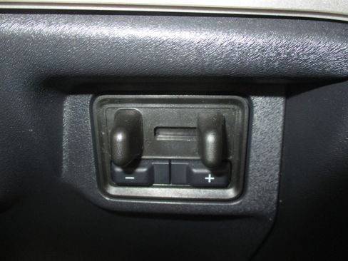 Used 2025 Ford Expedition Max Active AWD/4WD image 23